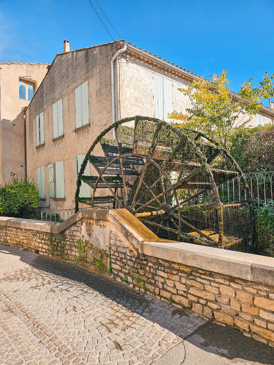 Your Guide For Visiting Isle Sur La Sorgue Best Things To Do your-guide-for-visiting-isle-sur-la-sorgue-best-things-to-do