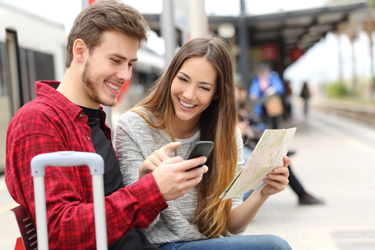 12 Best Apps for Travel to France That Make Your Trip Easier