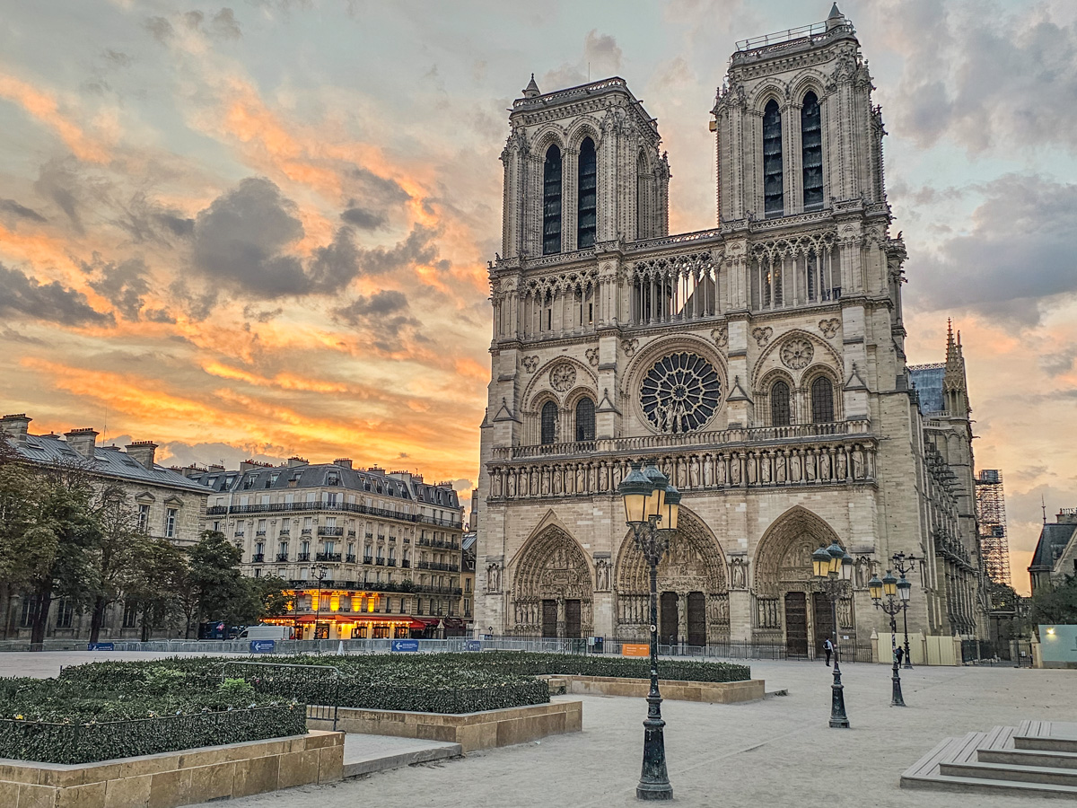 Le Marais: A Complete Guide to Paris’s 3rd and 4th Arrondissements