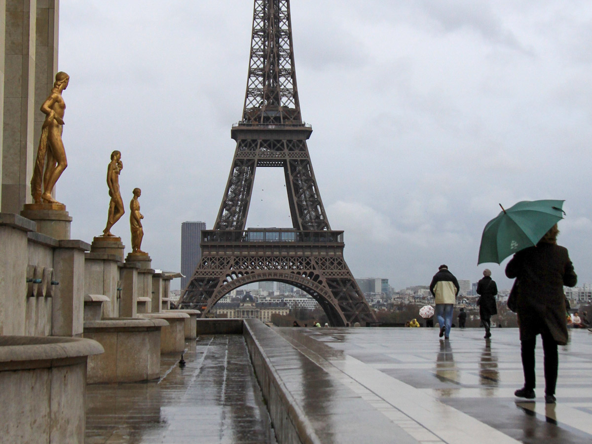 10 Ways to Make a Rainy Day in Paris Feel Magical
