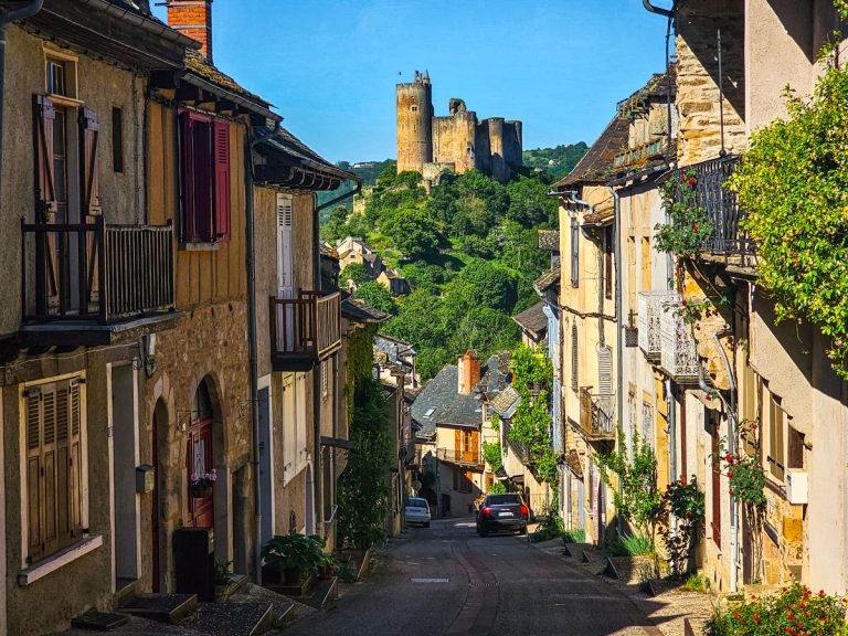 10 Ridiculously Picturesque Villages in Southwest France